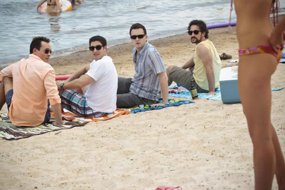 &#8216;American Reunion&#8217; Featurette Brings Us Back To The Pie