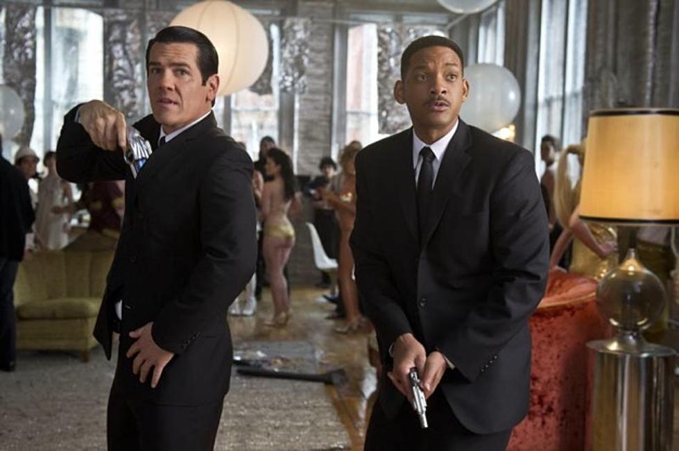 &#8216;Men In Black 3&#8242; Images: A First Look at New Characters From the Film