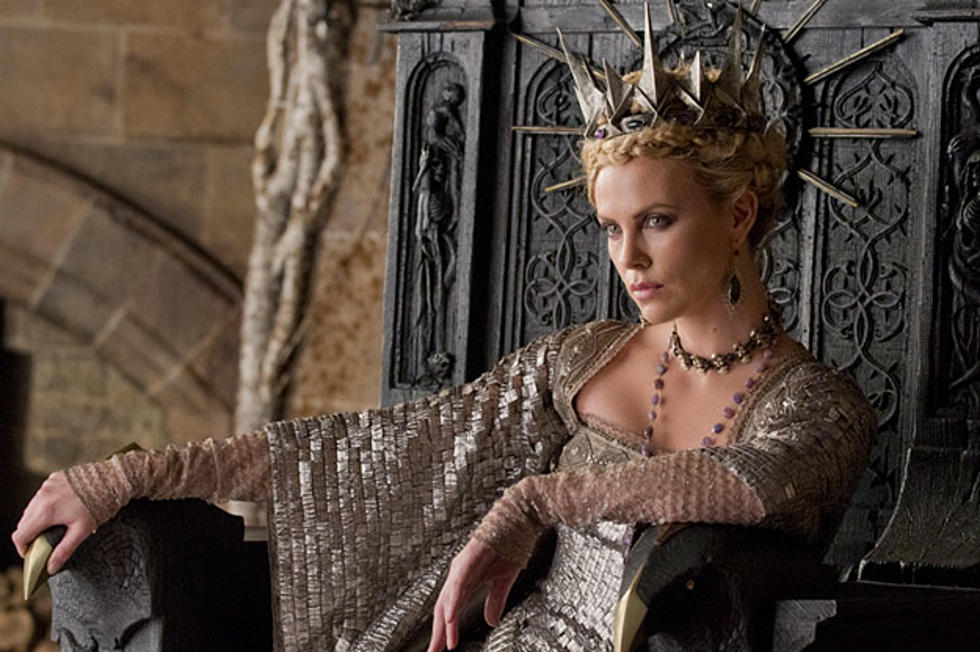 &#8216;Snow White and the Huntsman&#8217; Clips: The Evil Queen and Trolls Attack