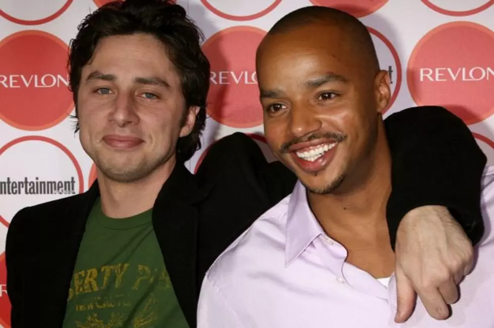 It’s “Guy Love” For ‘The Exes’ as ‘Scrubs’ Star Stages Season 2 Reunion