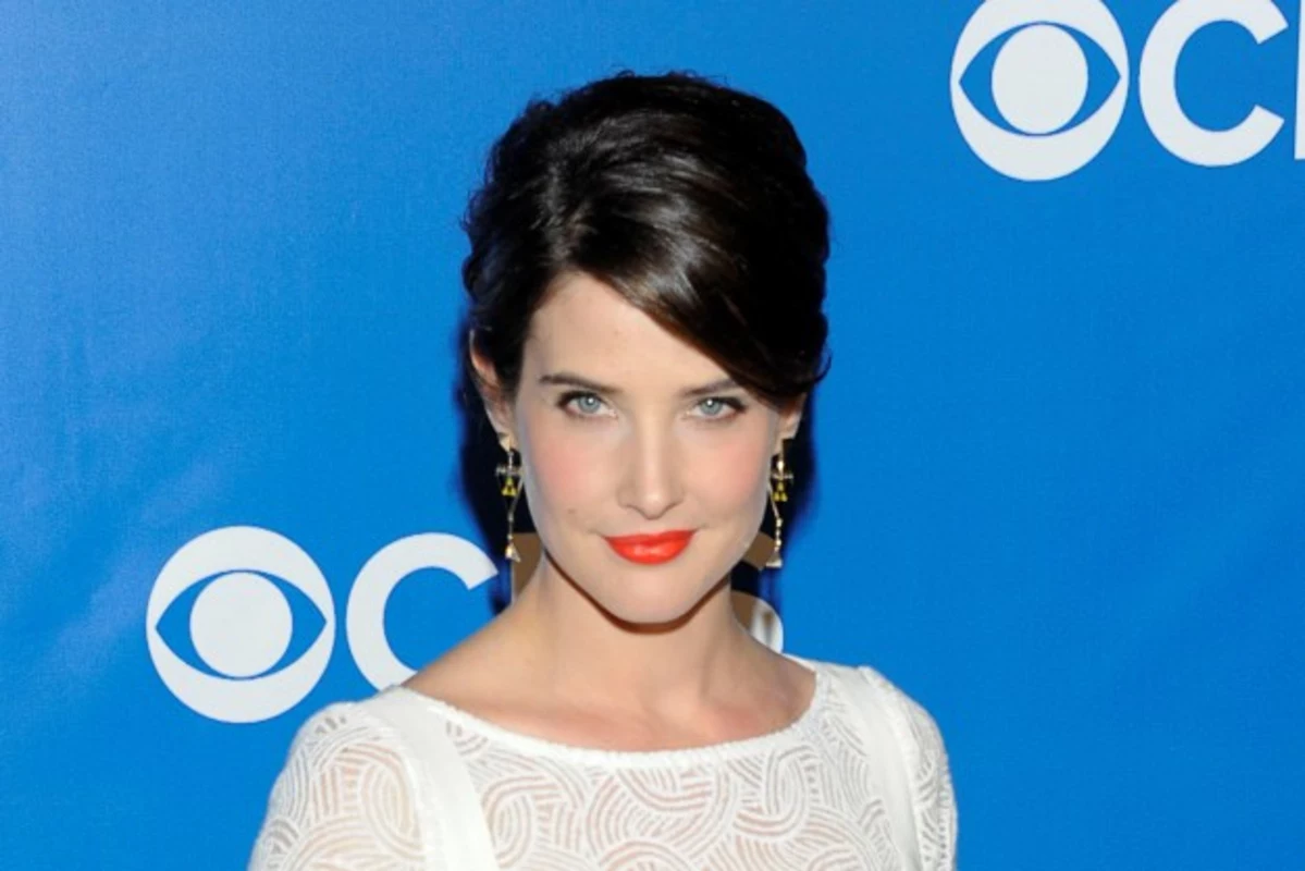 Avengers' Star Cobie Smulders Gets Female Lead in 'Starbuck.