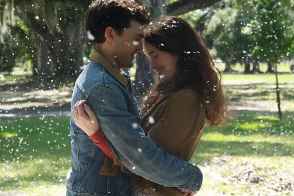 First Look at &#8216;Beautiful Creatures&#8217; With New Photo and Details