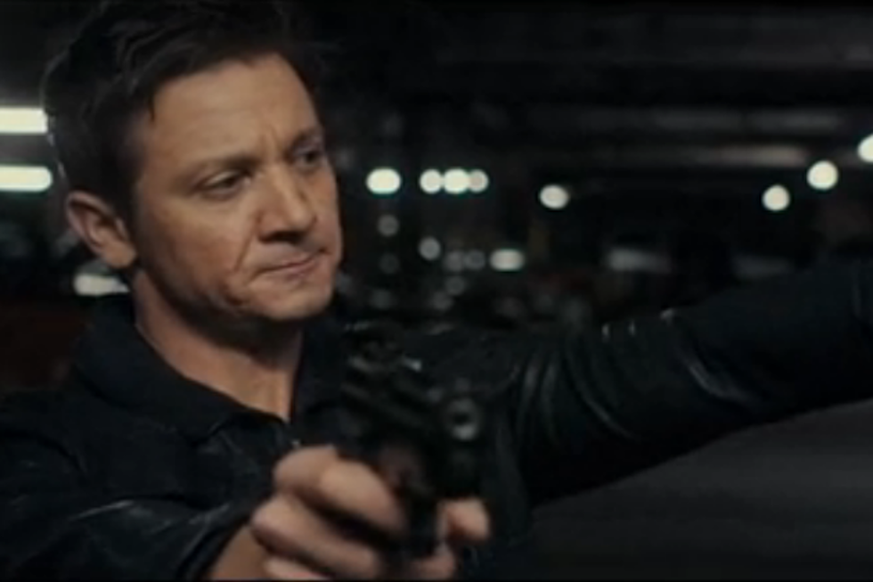 SNL: Jeremy Renner is in a Stand Off