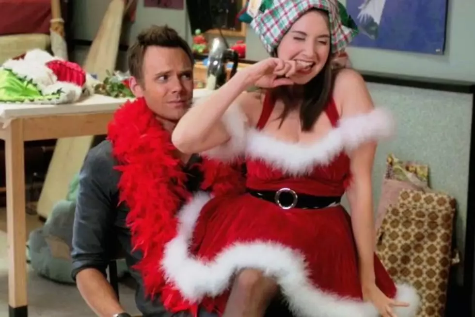 &#8216;Community Season 4 Clip Celebrates Christmas&#8230;In the Spring