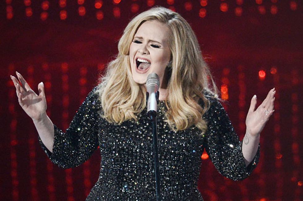 Adele Sings &#8220;Skyfall&#8221; at the 2013 Oscars: Watch Her Performance Now