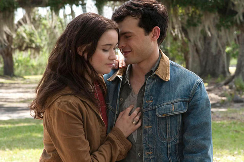 &#8216;Beautiful Creatures&#8217; Interview: The New Star-Crossed Lovers and How They&#8217;re So Not Like &#8216;Twilight&#8217;