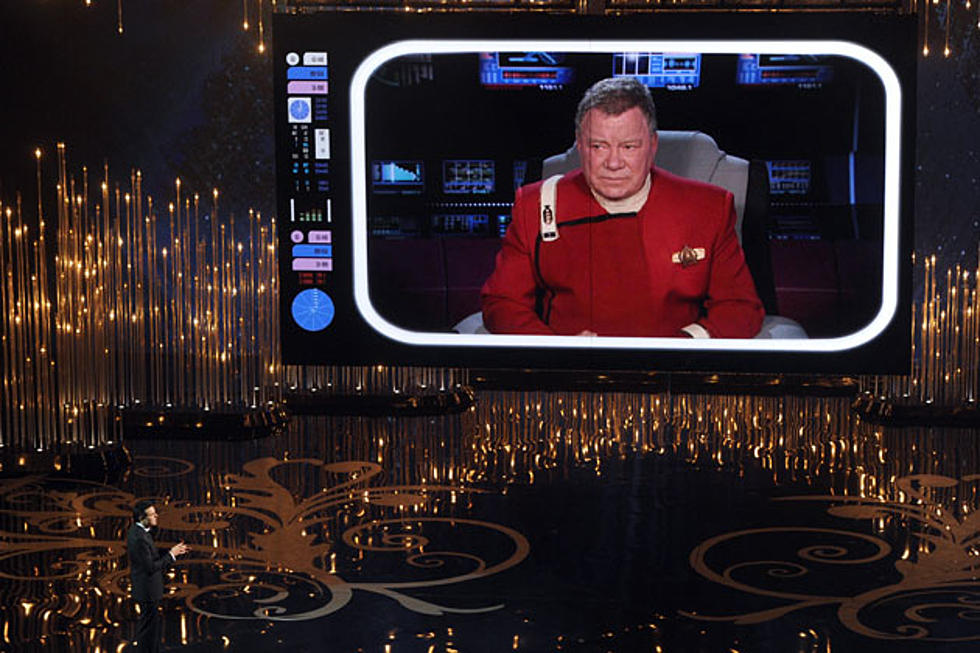Seth MacFarlane&#8217;s Oscars Monologue: Captain Kirk, Sock Puppets and More
