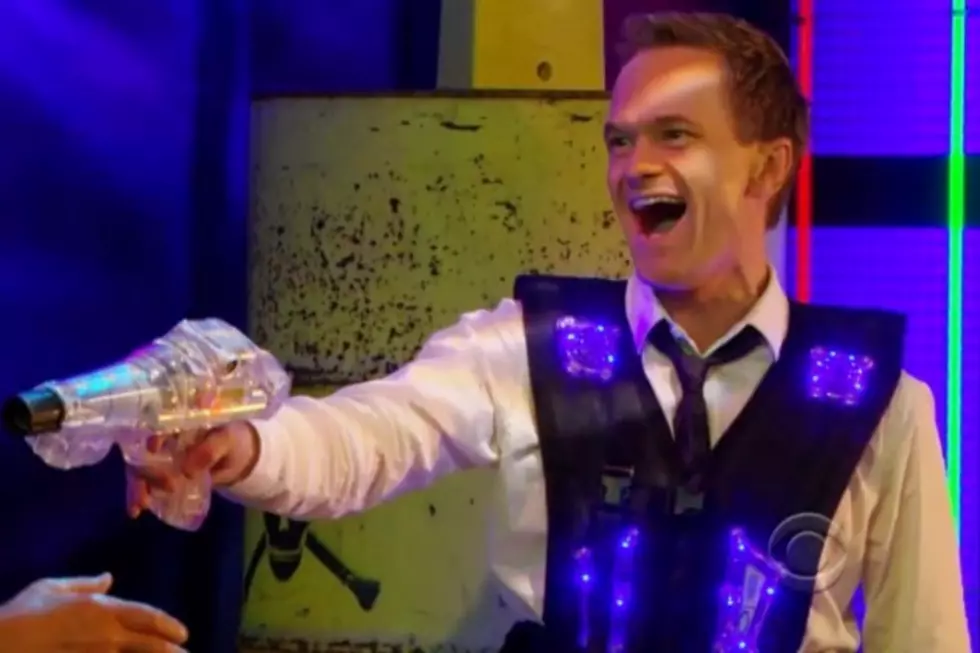 &#8216;How I Met Your Mother&#8217; &#8220;Something Old&#8221; Preview: Barney and Ray Wise Go Laser-Tagging