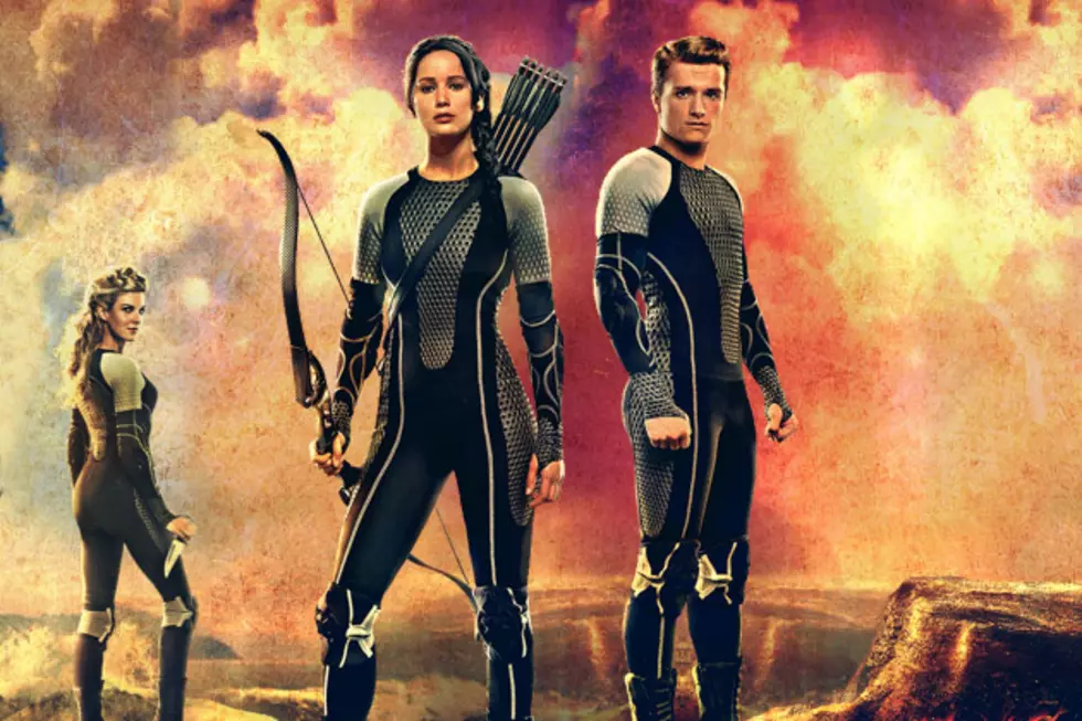 &#8216;Hunger Games: Catching Fire&#8217; Victory Banner Shows Off the Entire Cast