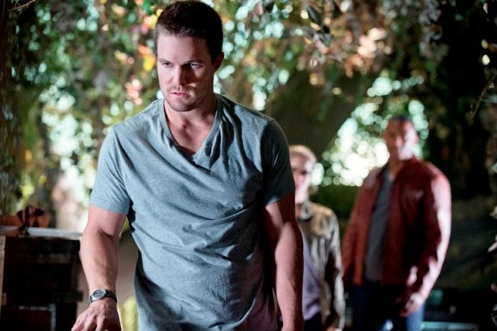 &#8216;Arrow&#8217; Season 2 Premiere Sneak Peek: Felicity Makes an Explosive Island Arrival