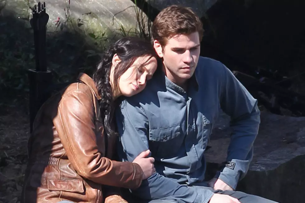 ‘The Hunger Games: Mockingjay': First Photos of Jennifer Lawrence and Liam Hemsworth on Set