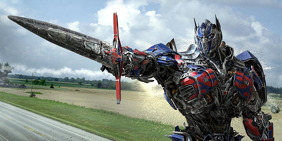 &#8216;Transformers 4&#8242; Pics: The Autobots Are Packin&#8217; Some Serious Heat [Updated With Poster]