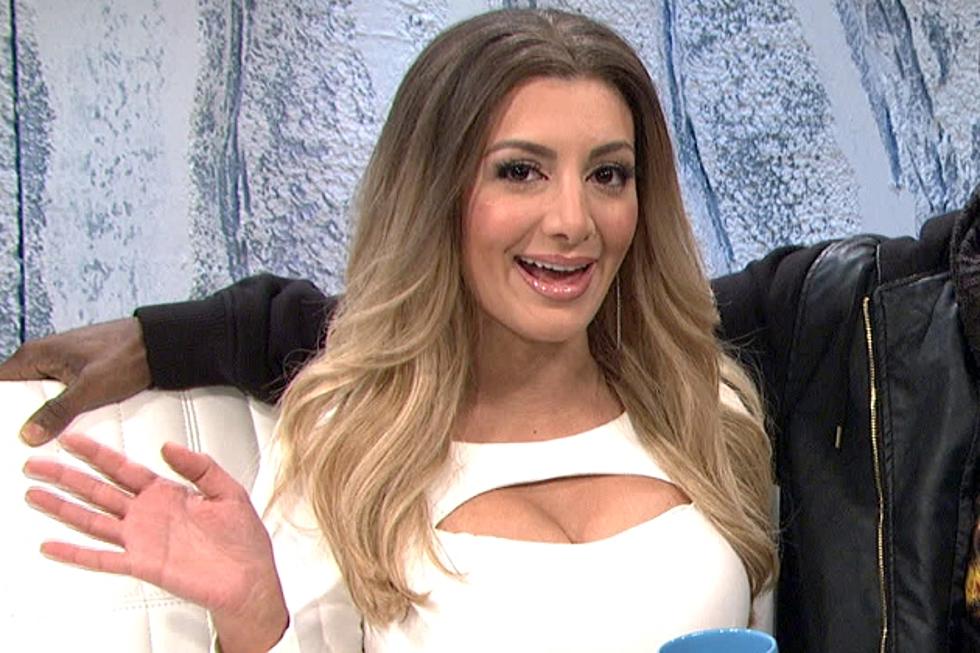 ‘SNL’ Star Nasim Pedrad Leaving NBC for FOX’s ‘Mulaney’?