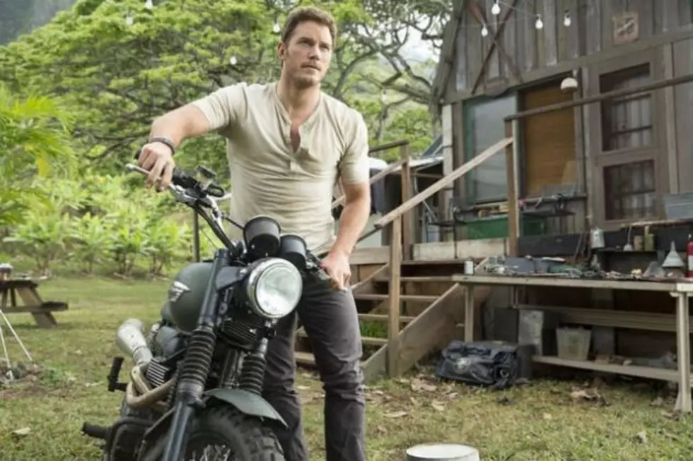 The Wrap Up: &#8216;Jurassic Park 4&#8242; Brochure Teases a Disaster Waiting to Happen