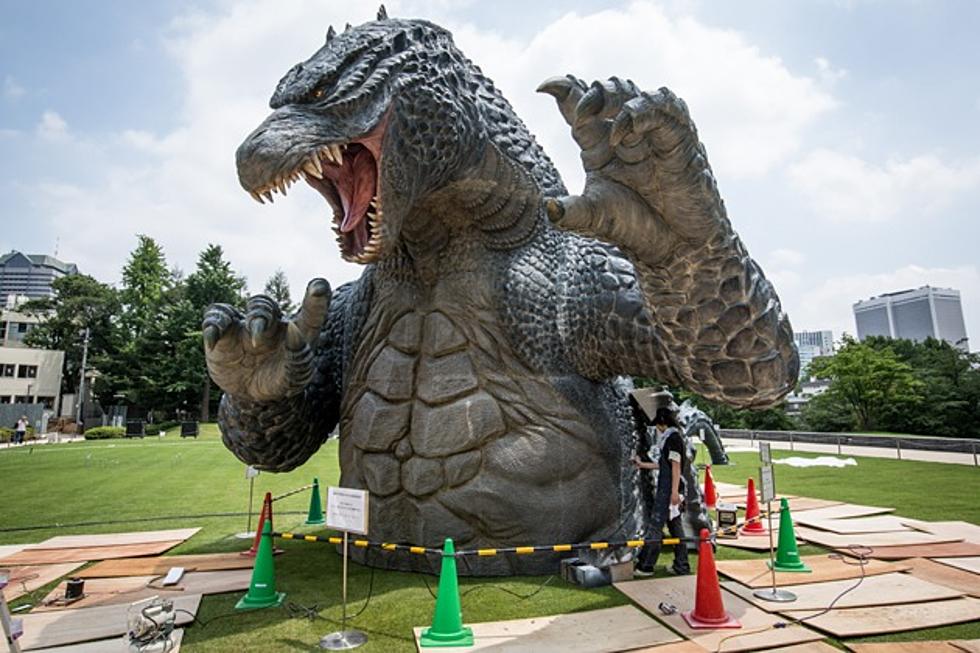 'Godzilla' Statue Erected to Terrorize Tokyo