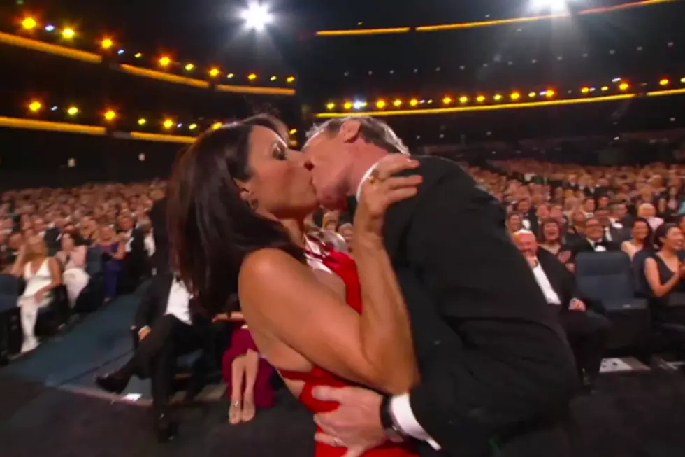2014 Emmys: Julia Louis-Dreyfus Wins for ‘Veep,’ Makes Out With Bryan Cranston