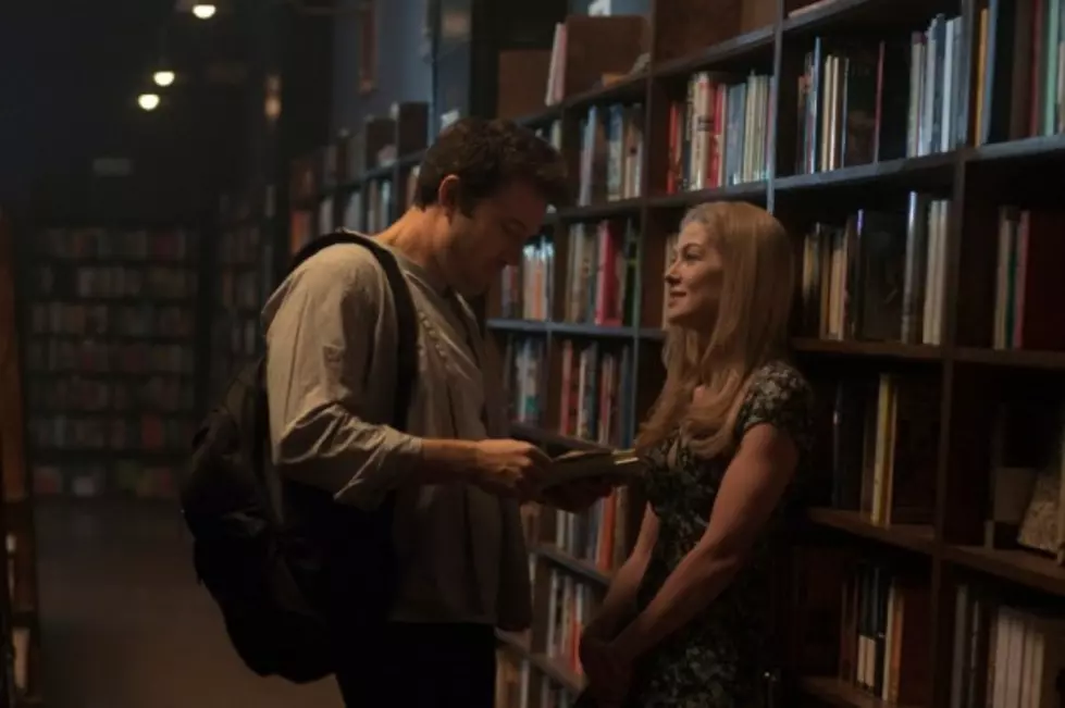 &#8216;Gone Girl&#8217; Review: David Fincher&#8217;s Sleazy Prestige Film