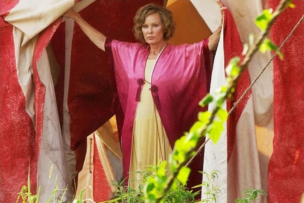 ‘American Horror Story: Freak Show’ Scares Up First Official Photos and Footage