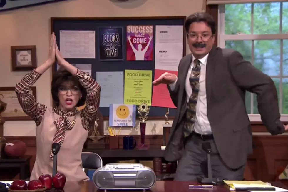 Jimmy Fallon and Julianna Margulies &#8220;Turn Down for Tut&#8221; for the Morning Announcements