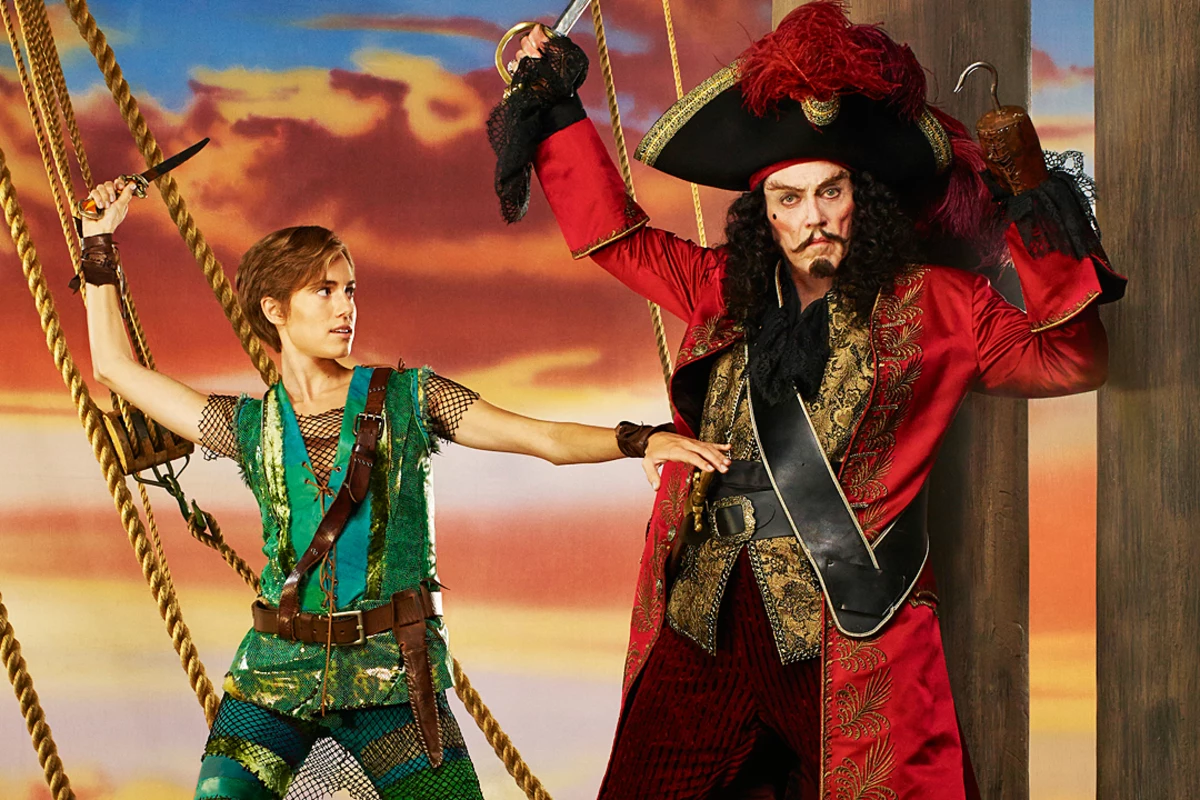 'Peter Pan Live!' Allison Williams Sings in First Trailer