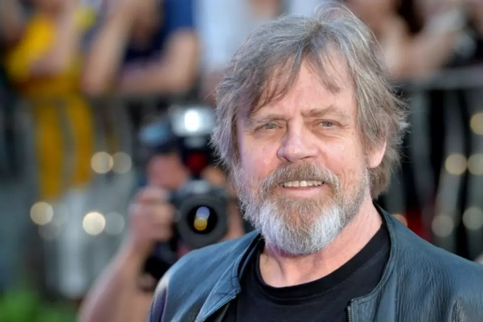 ‘Star Wars: Episode 7’: Mark Hamill on His Absence From the Trailer and Using a Practical BB-8
