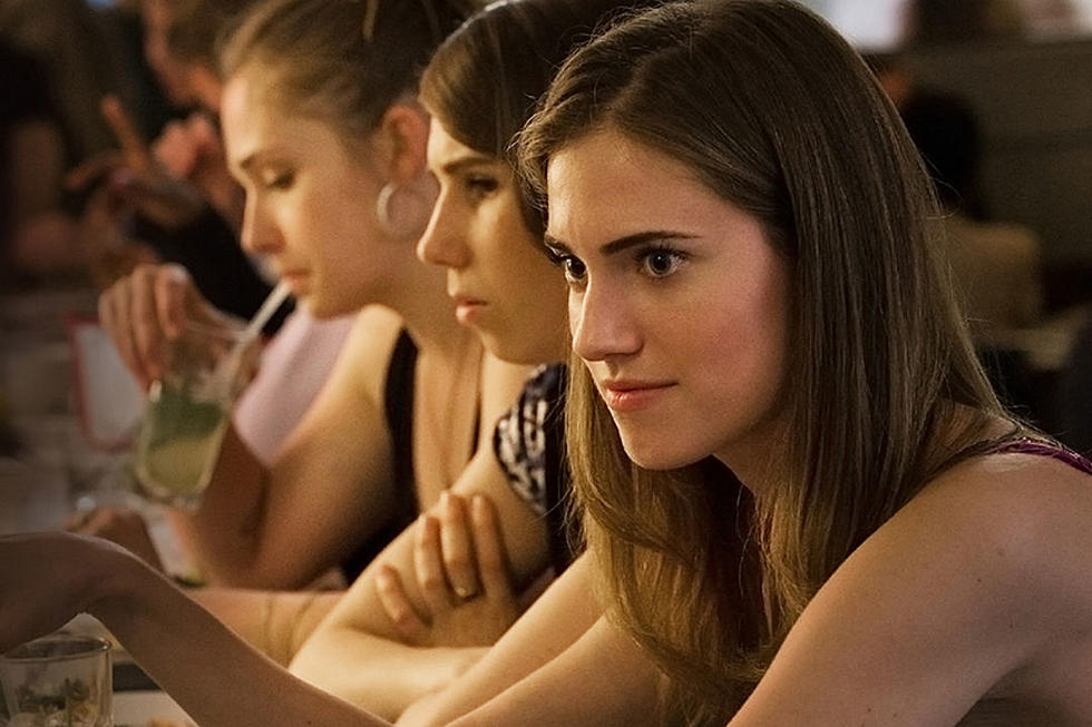 'Girls' Review: "Close Up"