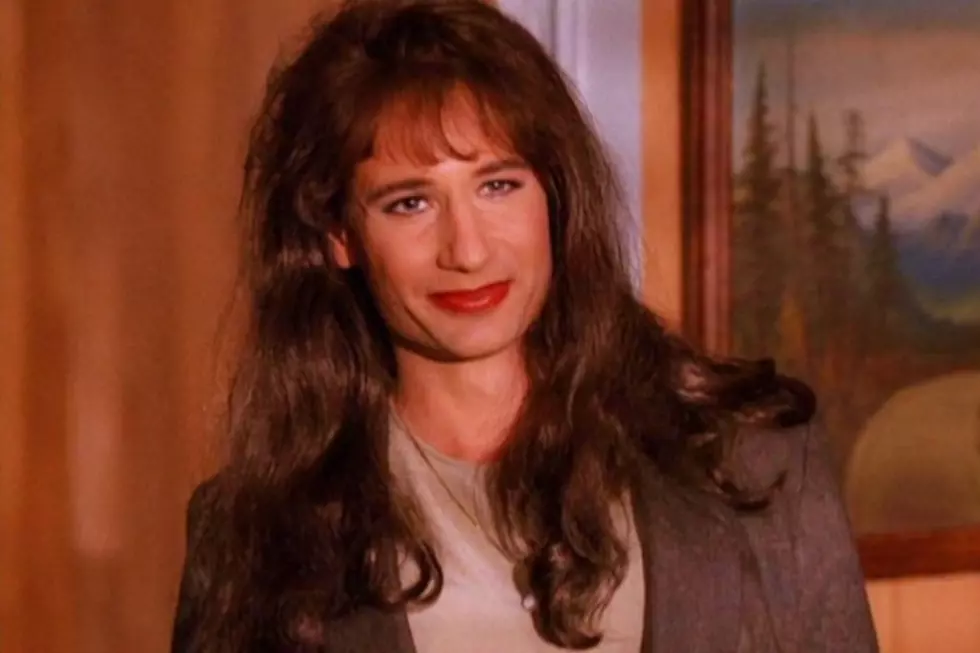 Showtime ‘Twin Peaks’ May Return David Duchovny’s Cross-Dressing DEA Agent