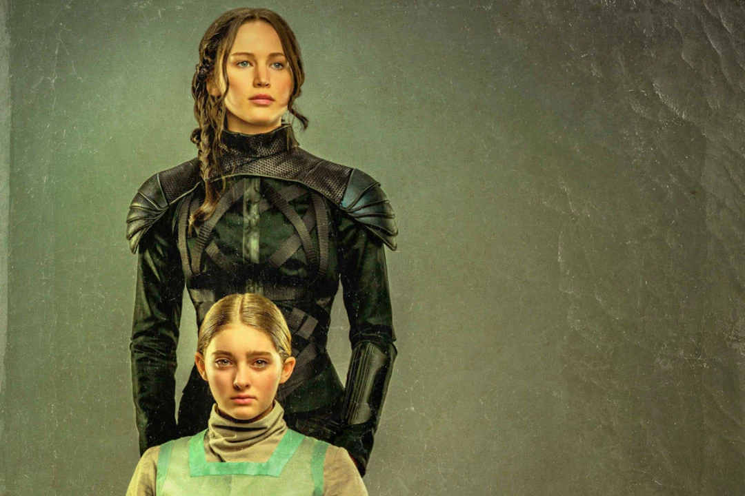 Off with his head! The new 'Mockingjay Part 2' poster looks grim