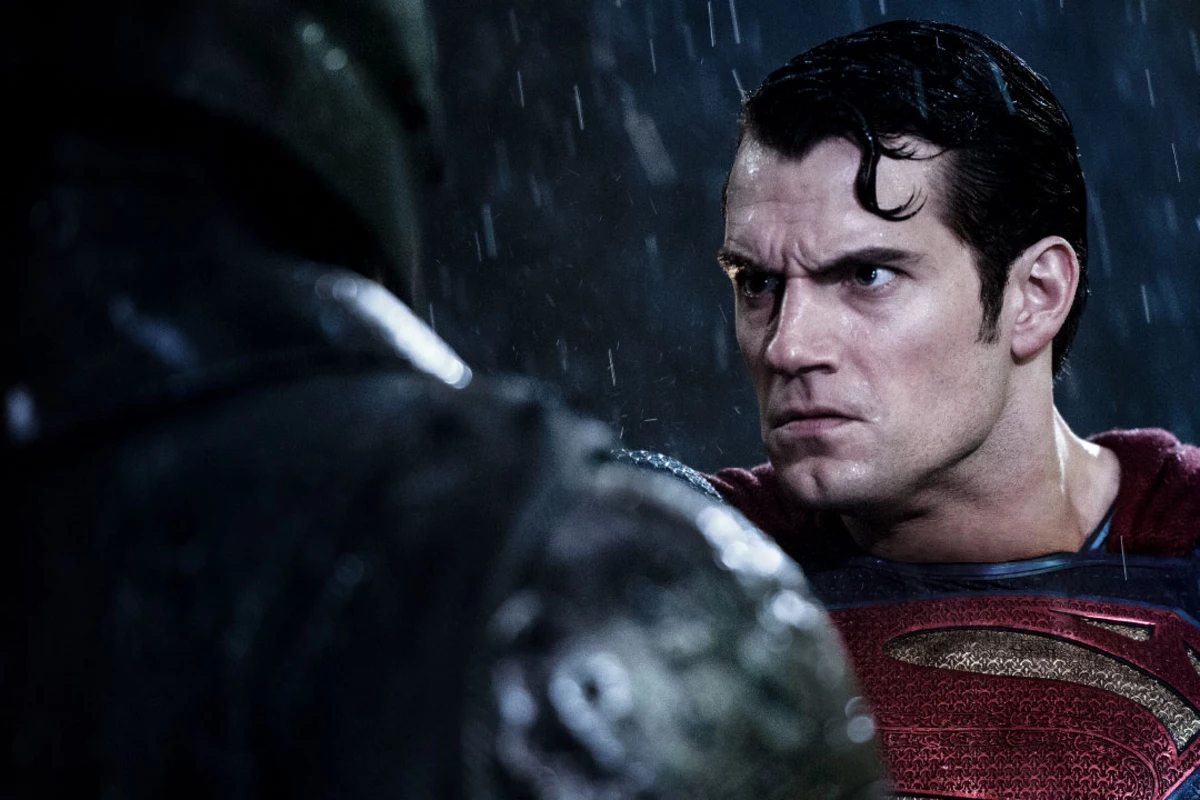 Batman vs Superman' Is 'Man of Steel 2,' Says Zack Snyder