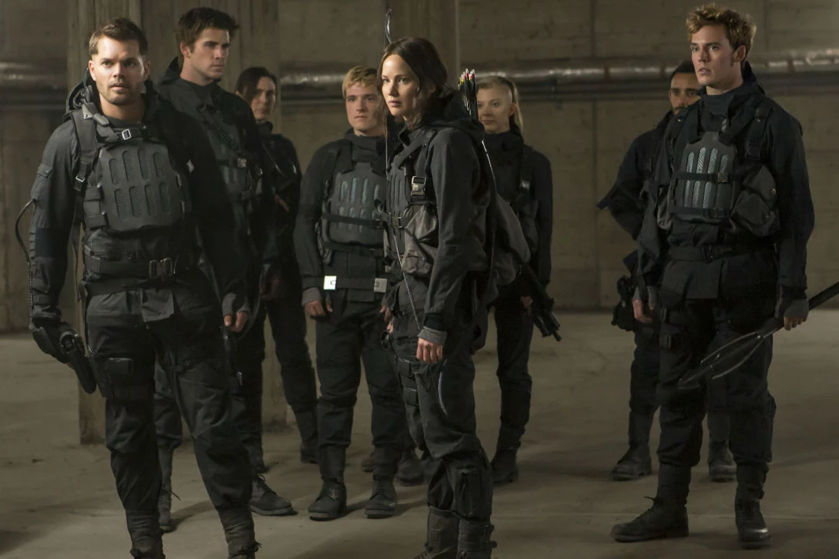 Movie review: 'The Hunger Games: Mockingjay — Part 2' is a boring end to a  weak series – New York Daily News
