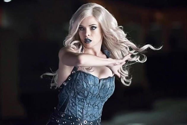 ‘Flash’ Reveals Full Look at Danielle Panabaker’s Killer Frost