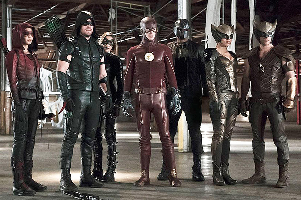 'Arrow' Teams 'Flash' and 'Legends' in First Crossover Photo
