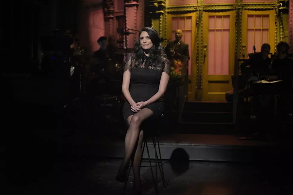 SNL Shows Support for Paris in a Touching Cold Open