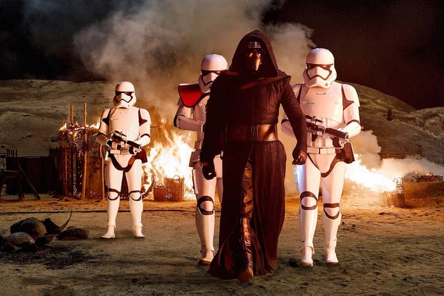 Weekend Box Office Report: ‘Star Wars: The Force Awakens’ Broke Box Office Records, Of Course