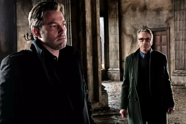 Even Jeremy Irons Thinks ‘Batman vs. Superman’ Was ‘Overstuffed’