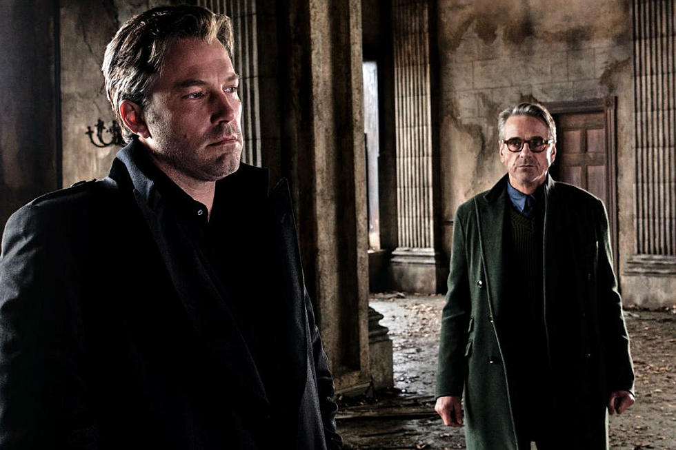 Jeremy Irons Thinks ‘Batman v Superman’ Deserved Bad Reviews