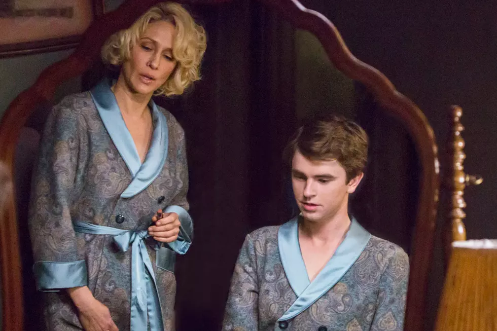 ‘Bates Motel’ Makes Norman ‘A Danger to Himself and Others’ in First Season 4 Pics