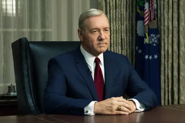 ‘House of Cards’ Finds New Season 5 Showrunners, Until They Get in Frank’s Way