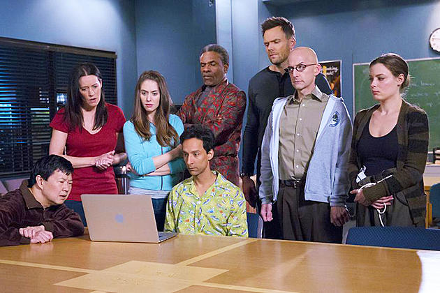 Say Goodbye to ‘Community’ (Maybe?) With its Final Season Gag Reel