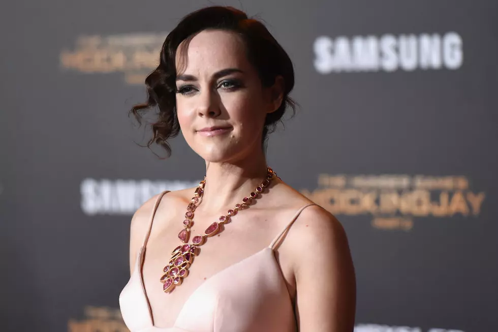 See Jena Malone’s ‘Batman vs. Superman’ Character and New Footage in Ultimate Edition Trailer