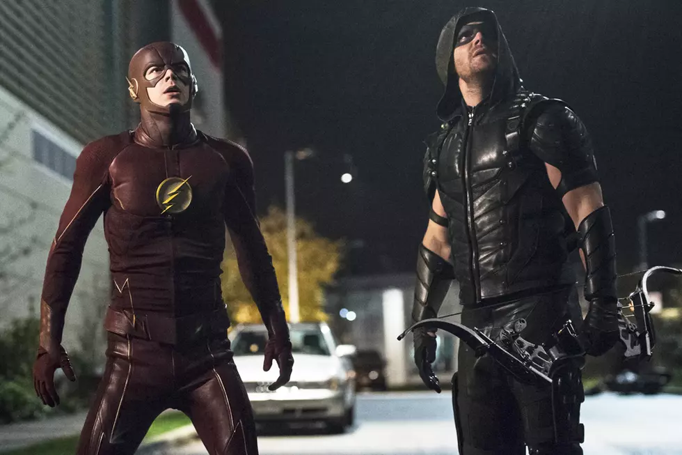 Stephen Amell Downplays ‘Flash’ Twist Affecting ‘Arrow’ Season 5