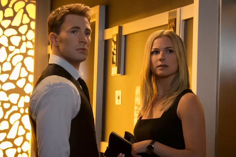 ‘Captain America: Civil War’ Star Emily VanCamp Discovers the World of Stucky Slashfic