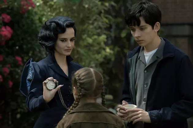 ‘Miss Peregrine’s Home for Peculiar Children’ Review: Tim Burton’s Middling Days of Future Past