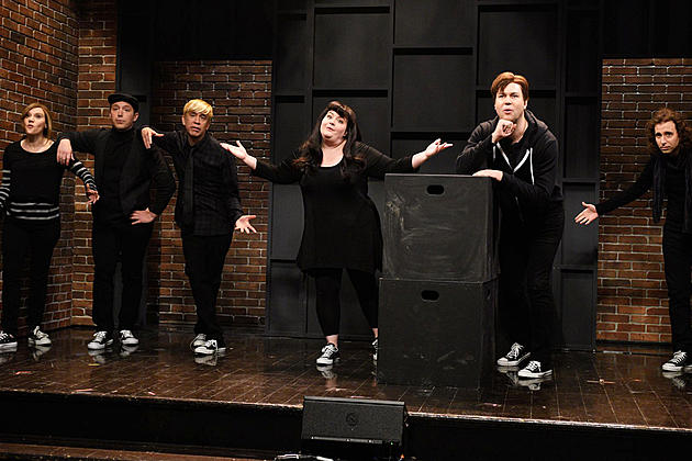 McKinnon, Kenan and Every Other SNL Star Staying Put for Season 42