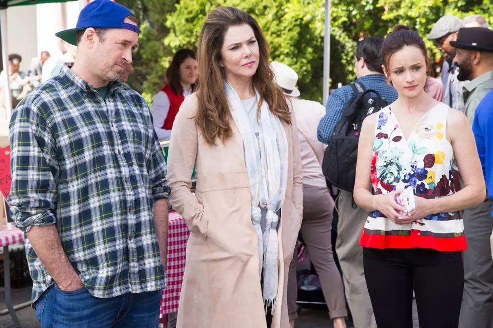 'Gilmore Girls' Spends 'A Year in the Life' in First Trailer
