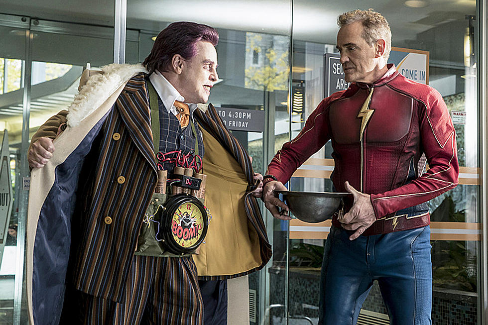 Mark Hamill, Jay Garrick Return to ‘The Flash’ in ‘The Present’ Photos