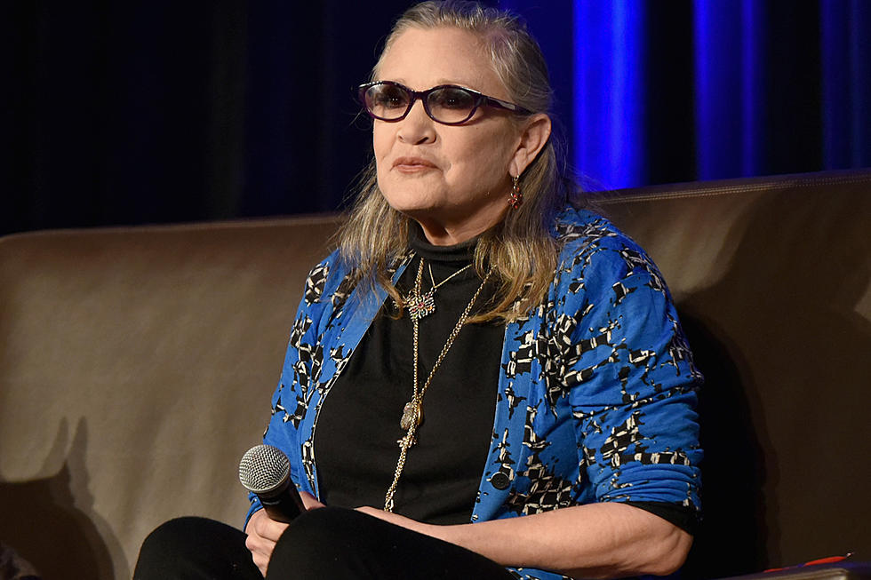 Carrie Fisher Suffers Massive Heart Attack