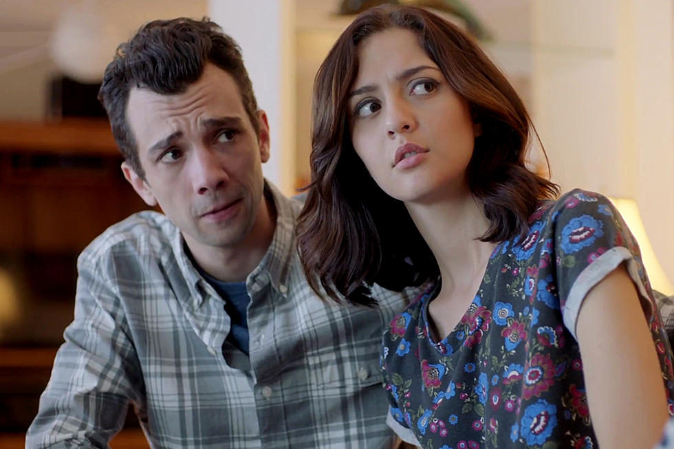 'Man Seeking Woman' Season 3 Goes Longterm in First Trailer