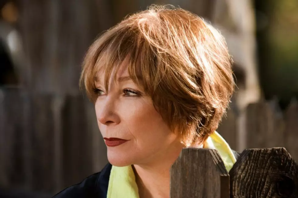 Shirley MacLaine Takes Control of Her Own Obituary in ‘The Last Word’ Trailer