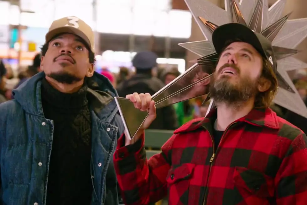 Casey Affleck and Chance the Rapper Decorate in Final 2016 SNL Promo